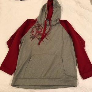 Under armour sweatshirt